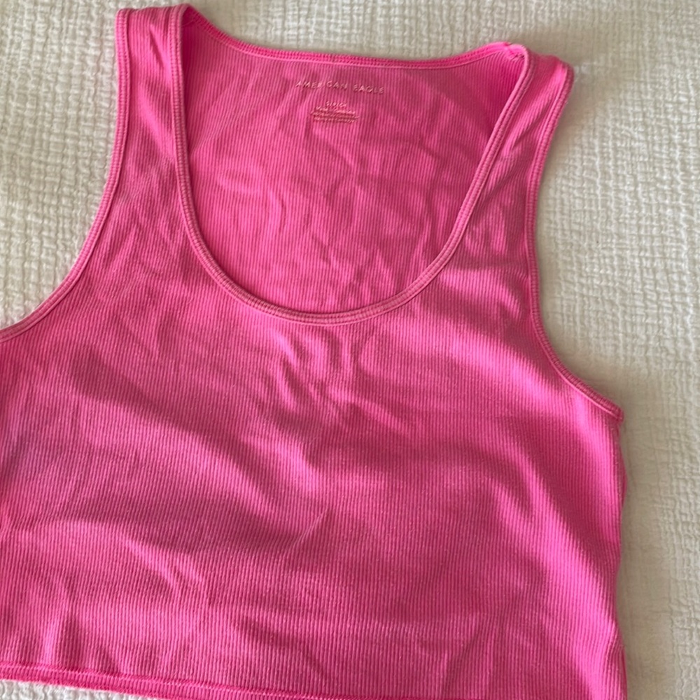 Hot pink American Eagle cropped tank
